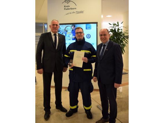 THW-Einsatzkräfte erhalten Bundesflutmedaille - Fluthilfe 2021 © Kreis Paderborn